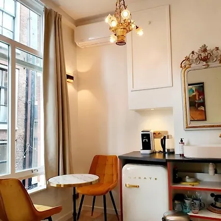 As Άμστερνταμ