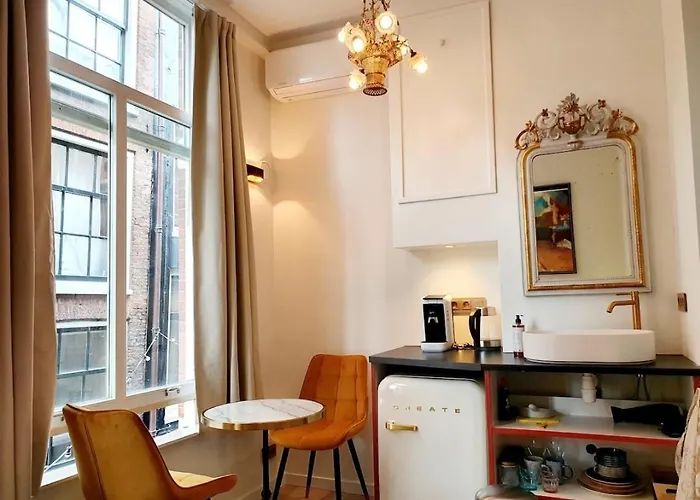 As Άμστερνταμ