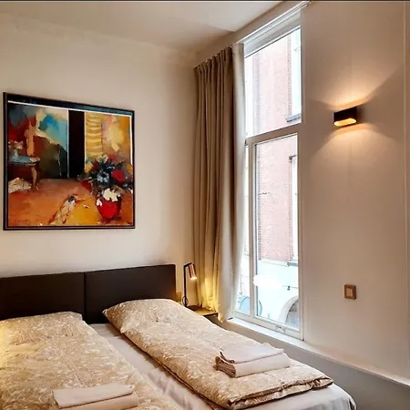 As Oda ve Kahvaltı Amsterdam